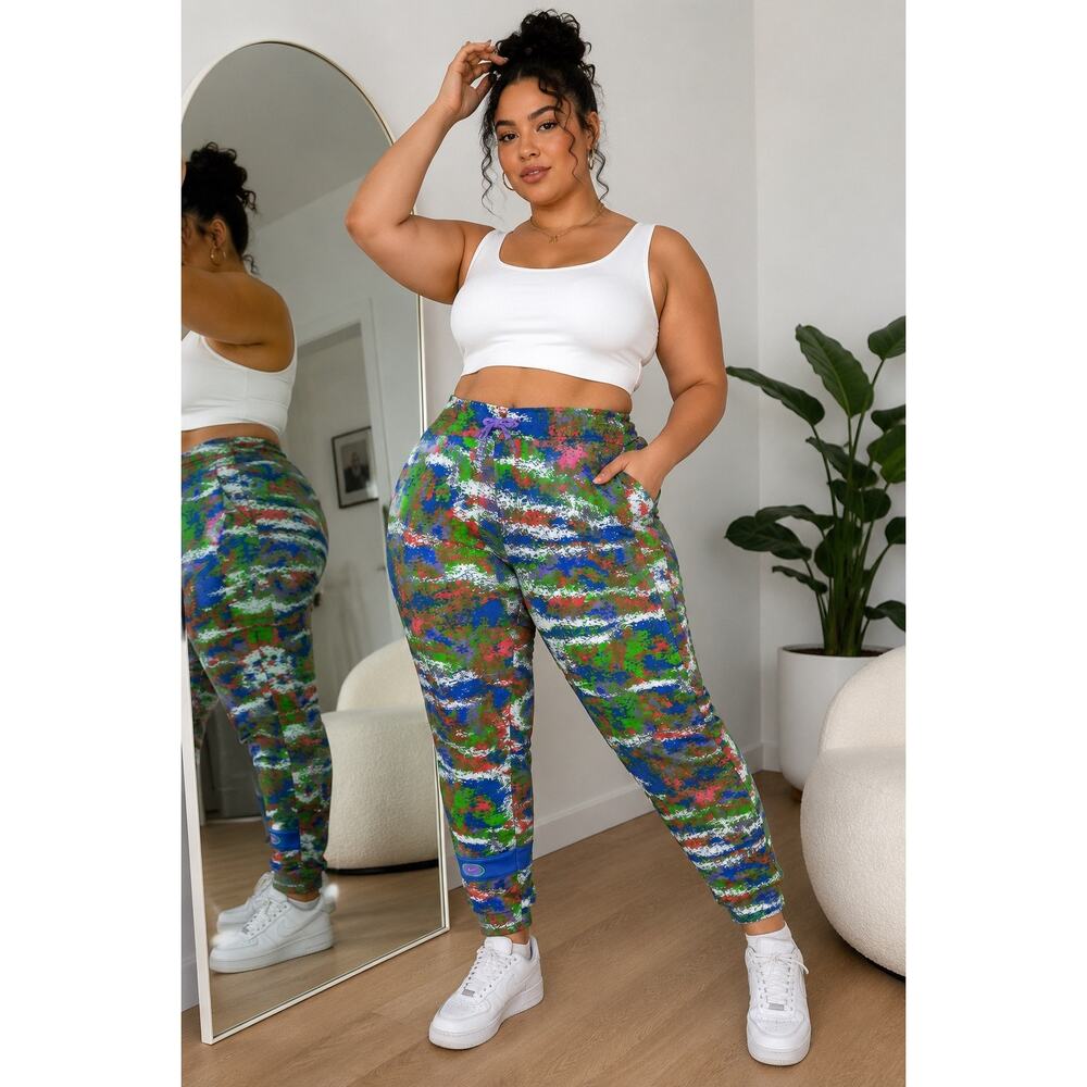 Nike Women's Essential Curve Standard Fit Polar Sweat Pants 1x New Colorful